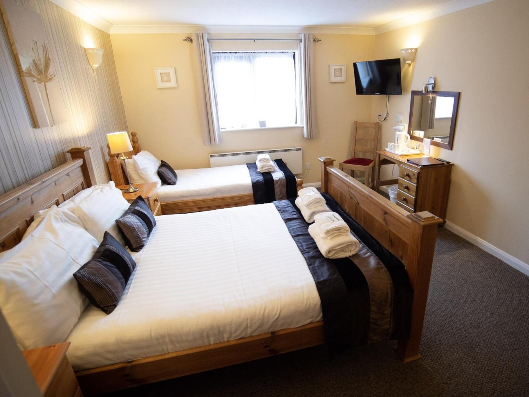 The Heath Inn Leighton Buzzard Extérieur photo